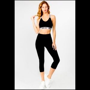 🆕 🖤 High-waisted Black Leggings 🖤